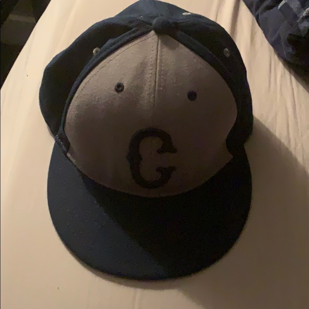 UConn hat